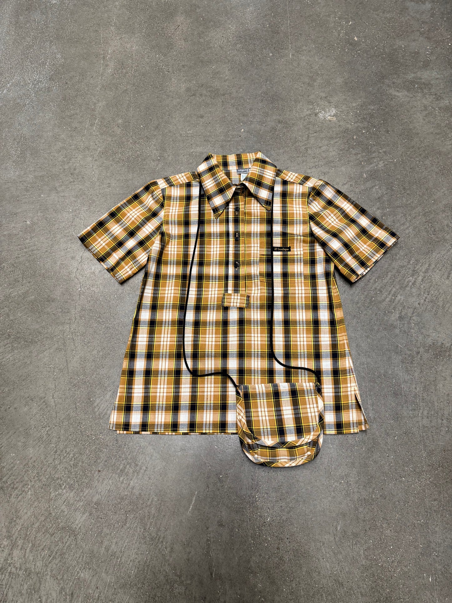 Vintage Women’s Plaid Button-Up Shirt with Matching Side Bag
