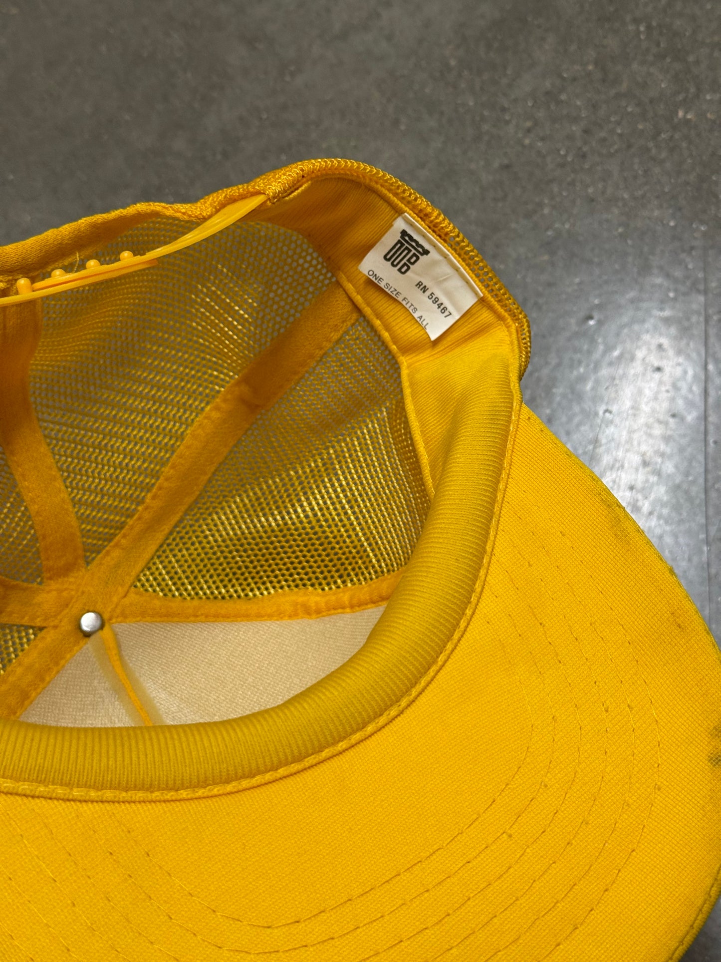 Vintage Yellow M Trucker Hat Mesh SnapBack