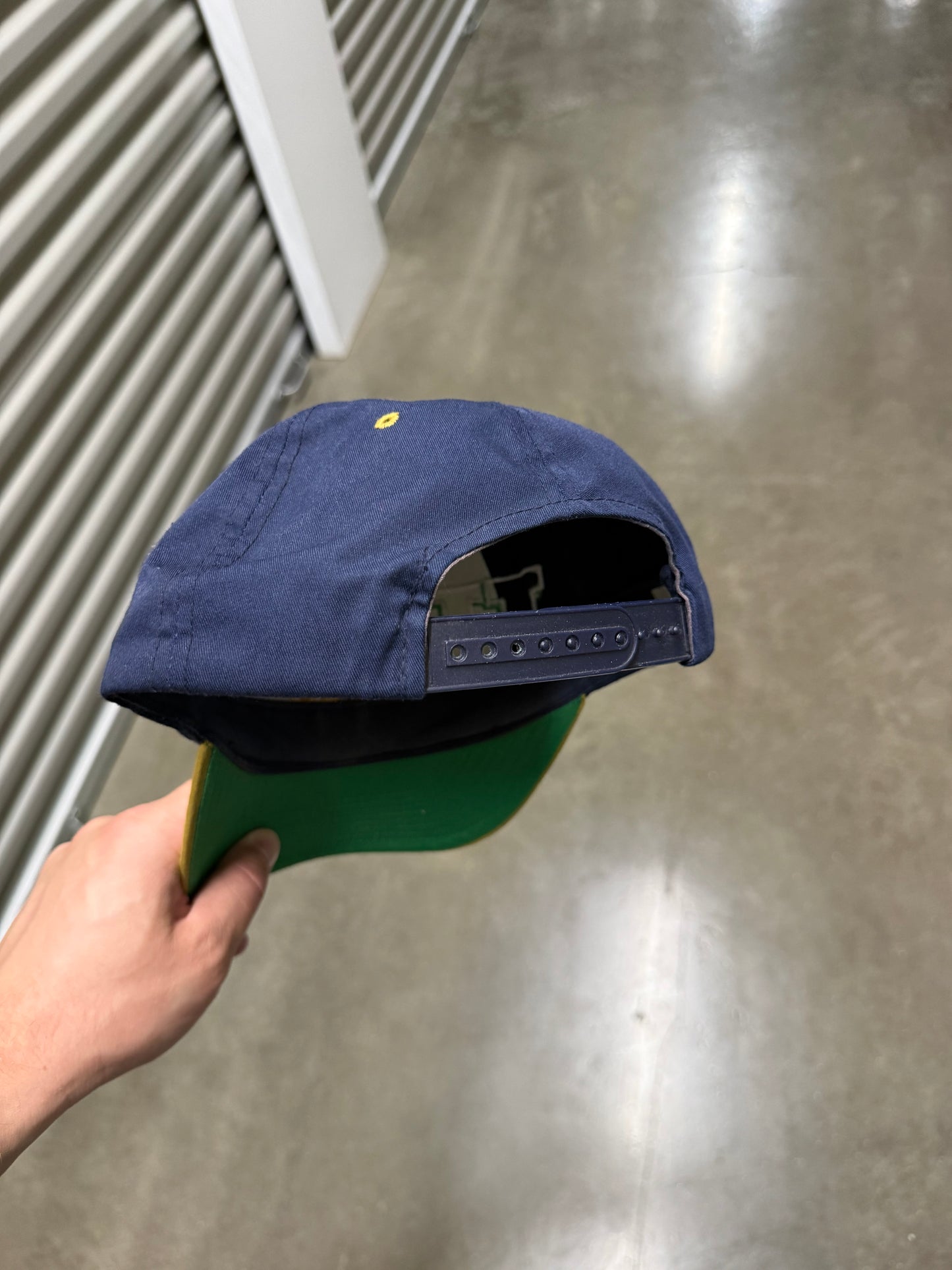 Vintage 1990’s Notre Dame Fighting Irish NCAA SnapBack