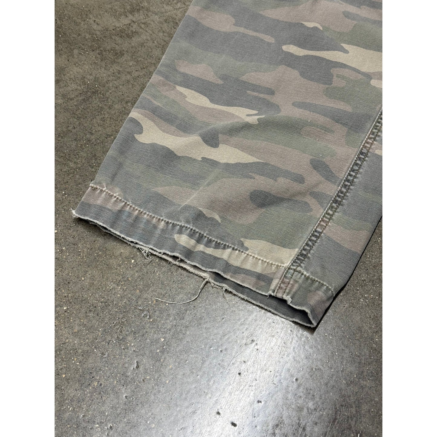 Vintage Y2K Faded Glory Camo Cargo Pants