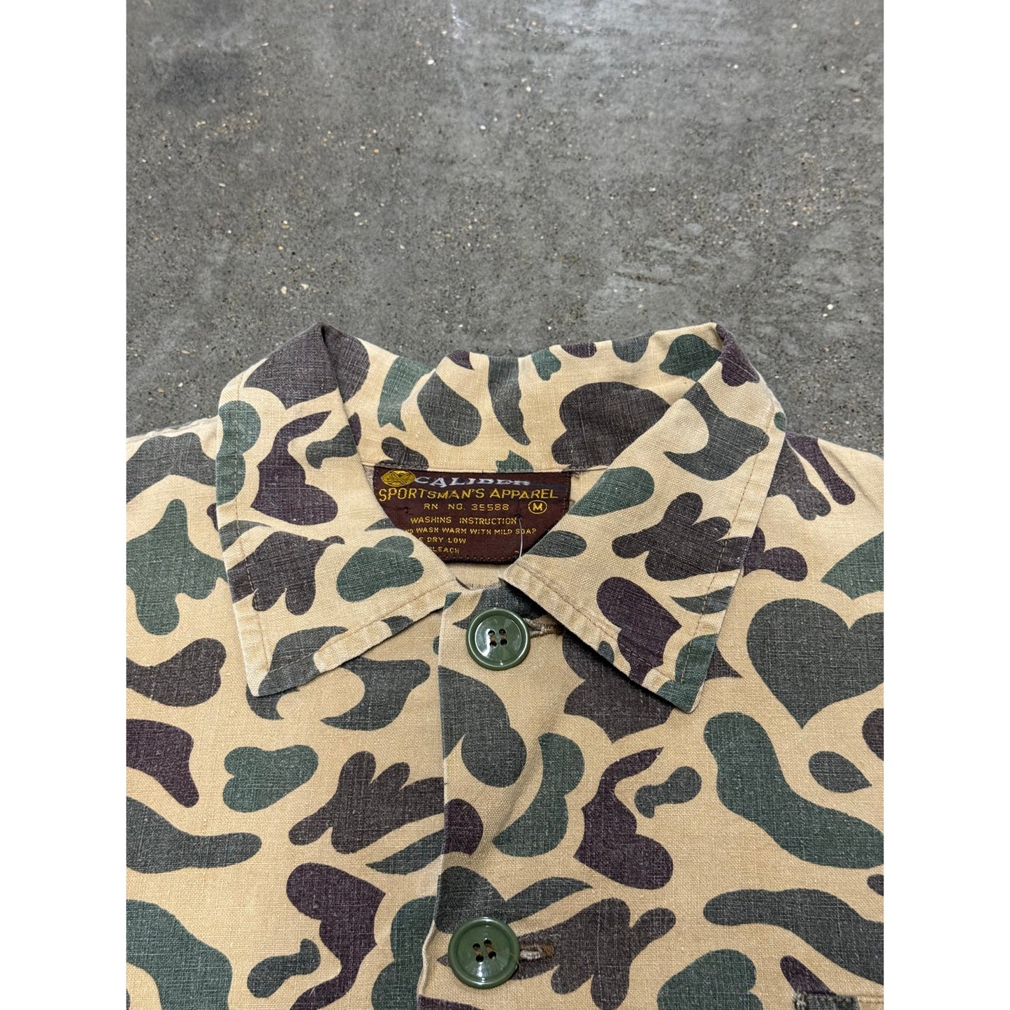 Vintage Caliber Sportsman's Apparel Duck Camouflage Button-Up Shirt