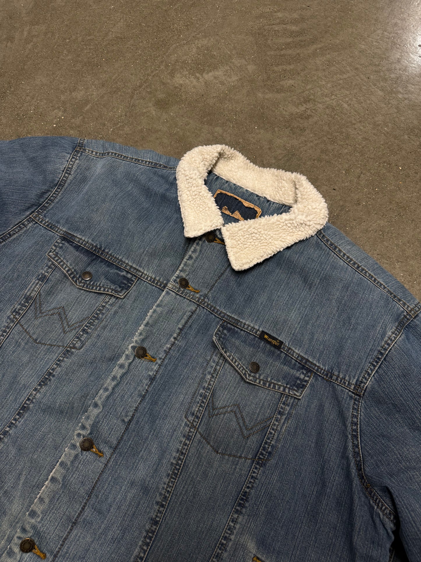 Wrangler Denim Jacket with Wool Fleece Lined Collar