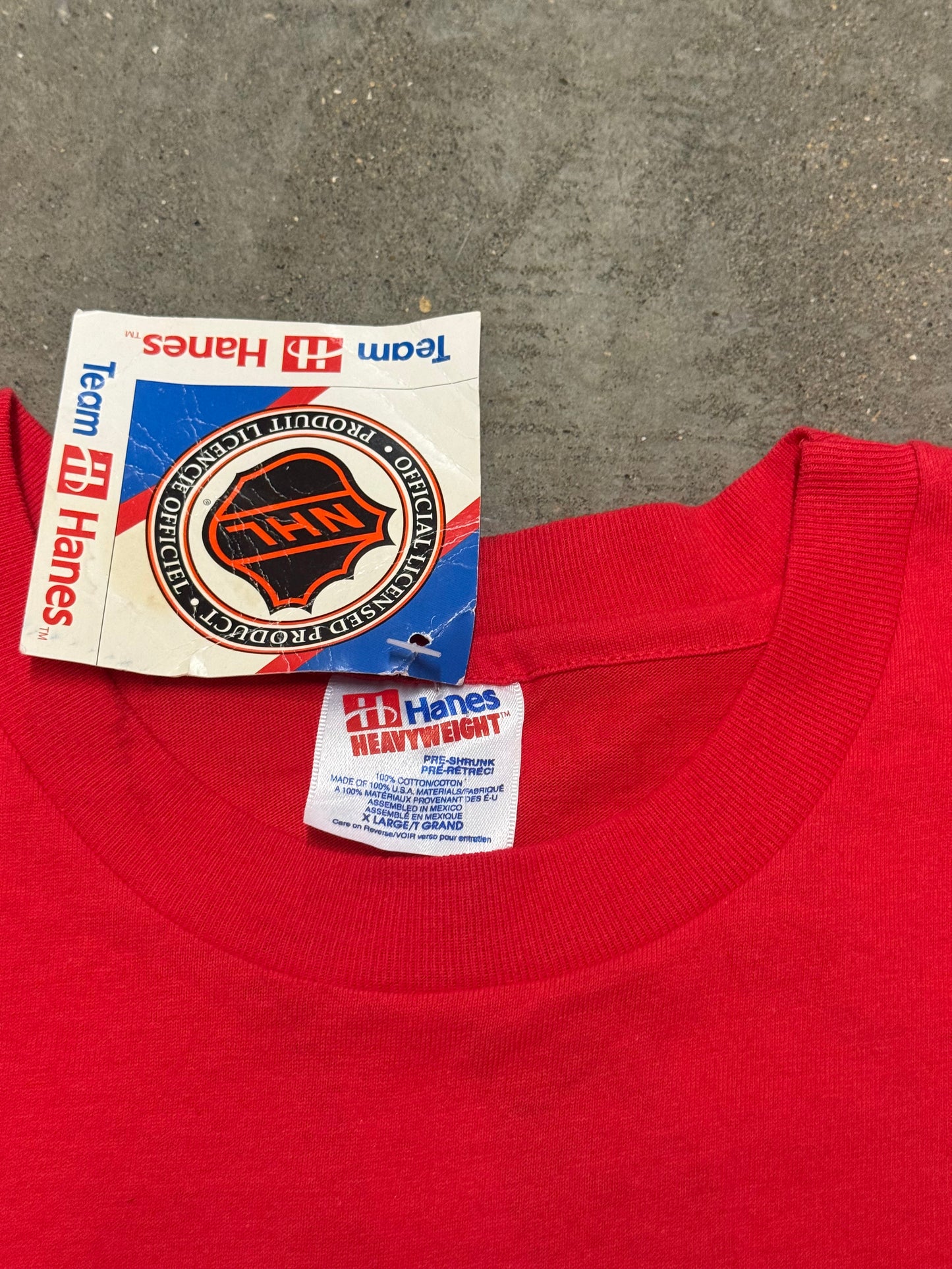 Vintage 90’s Chicago Blackhawks T-shirt - With Tags