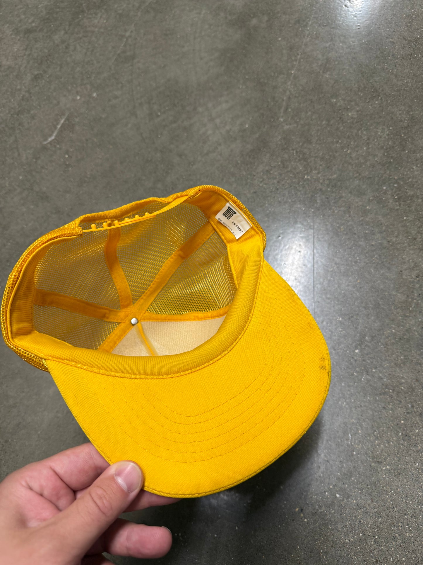 Vintage Yellow M Trucker Hat Mesh SnapBack