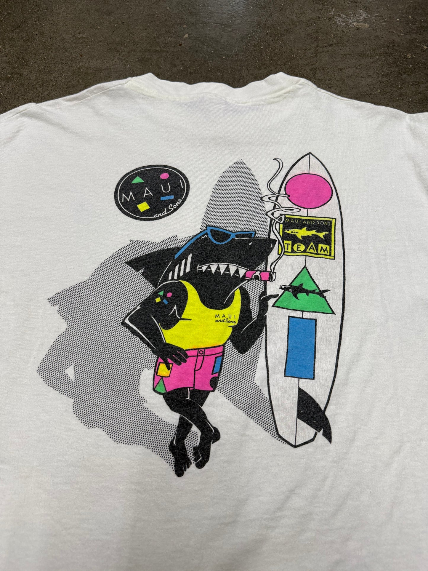 Vintage Y2K Maui, Hawaii Surf T-Shirt