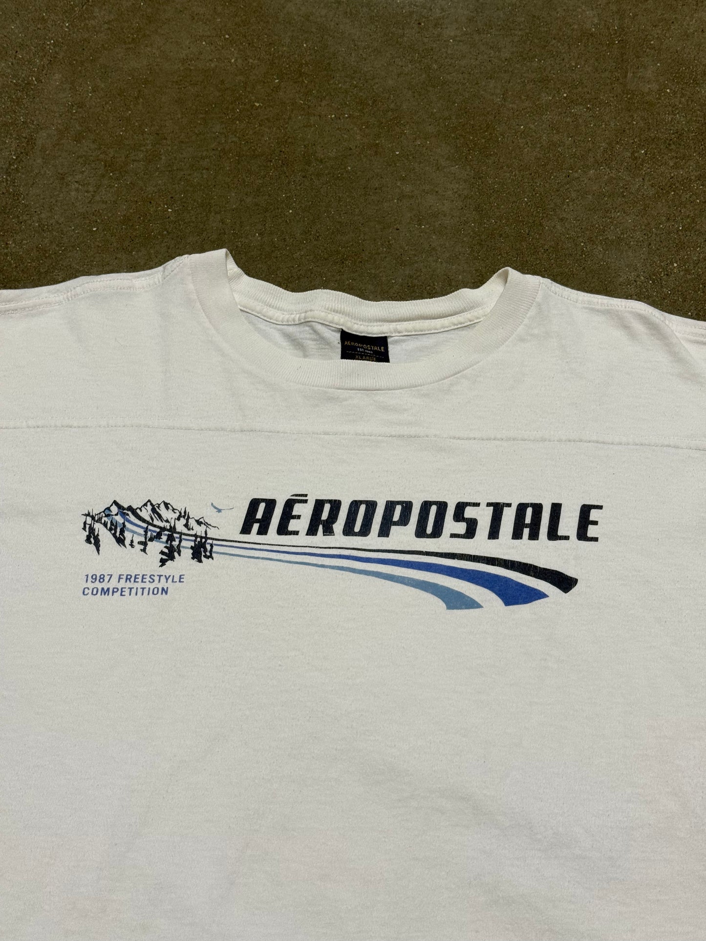 Vintage Y2K Aeropostle Long Sleeve Graphic T-Shirt