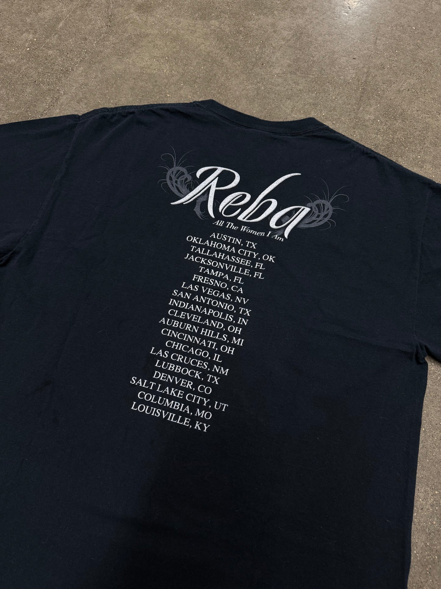 Vintage Y2K Reba All The Woman I Am Tour Concert Shirt