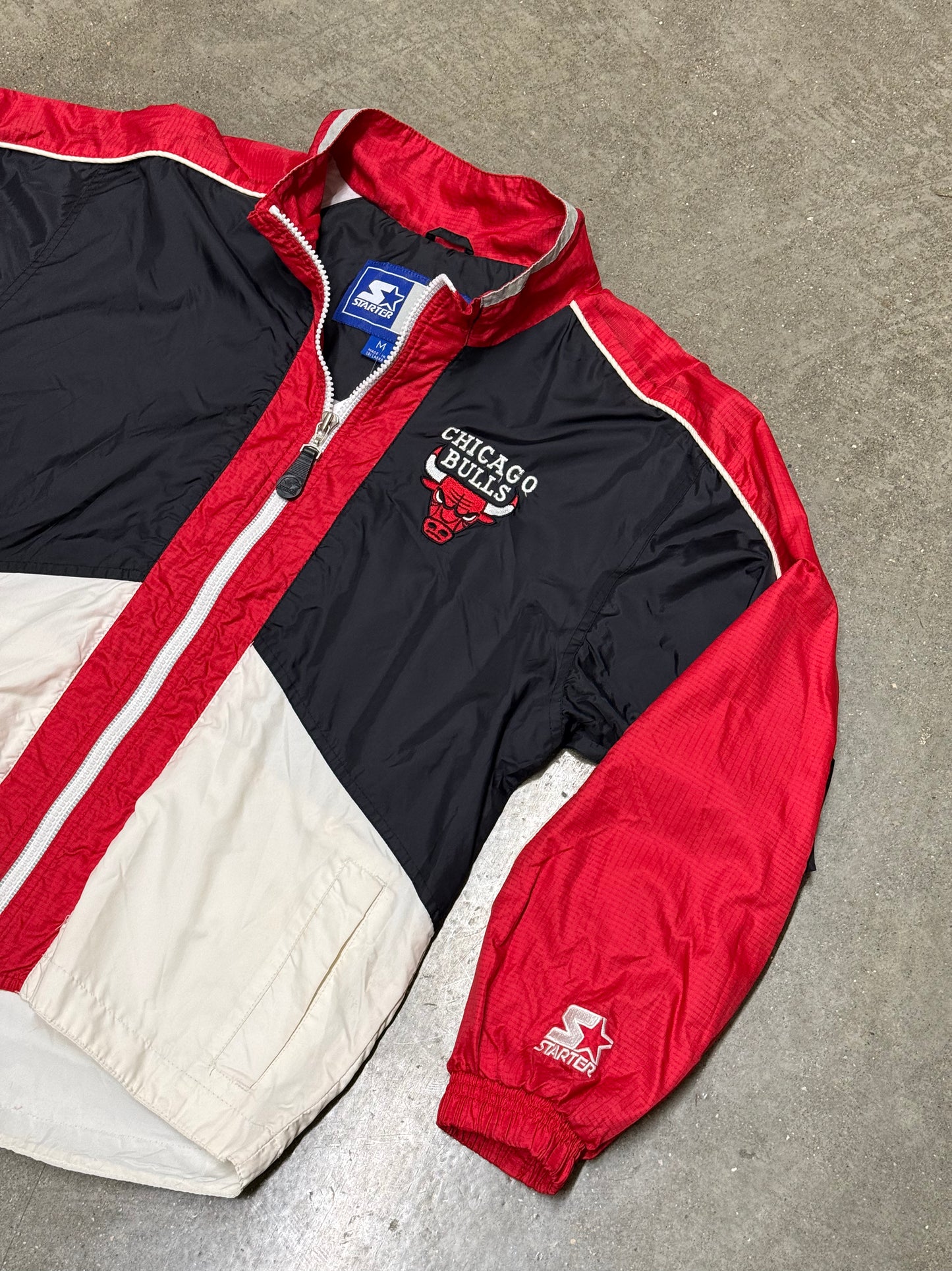 Vintage 1990s Y2K Chicago Bulls Starter Jacket