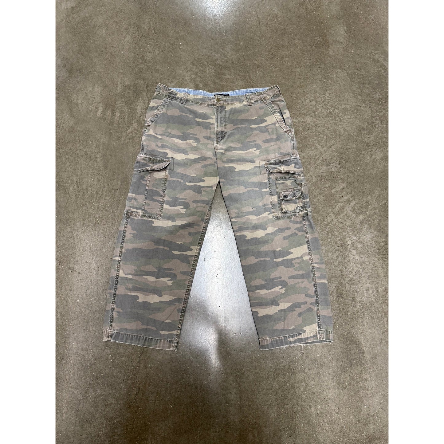 Vintage Y2K Faded Glory Camo Cargo Pants