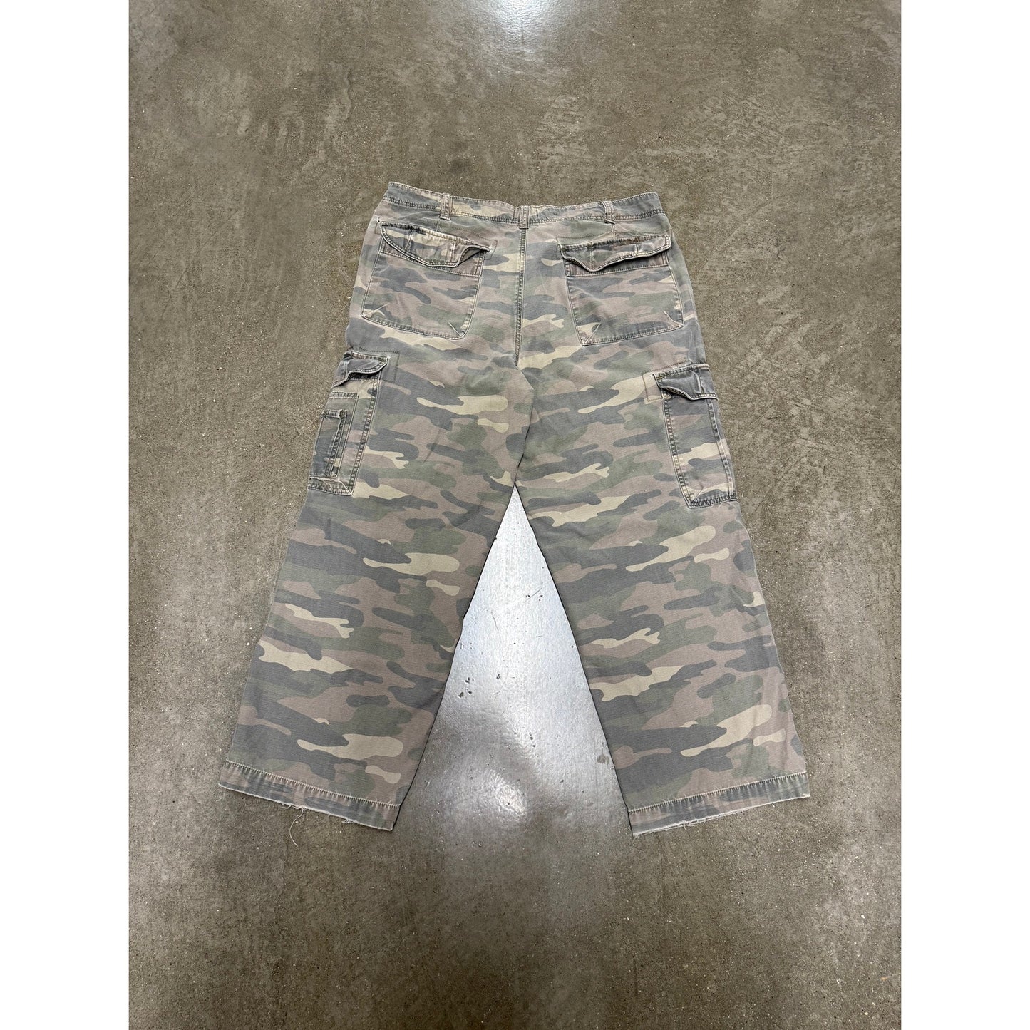 Vintage Y2K Faded Glory Camo Cargo Pants
